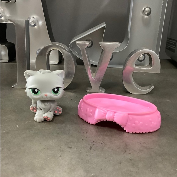 littlest pet shop 82